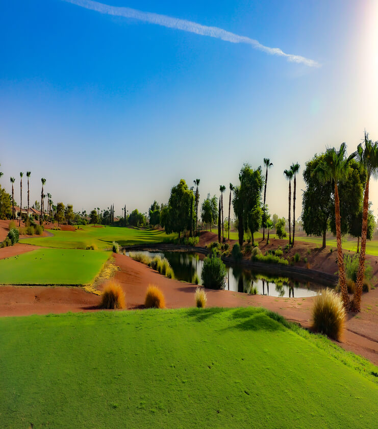 10th Teebox with Pond